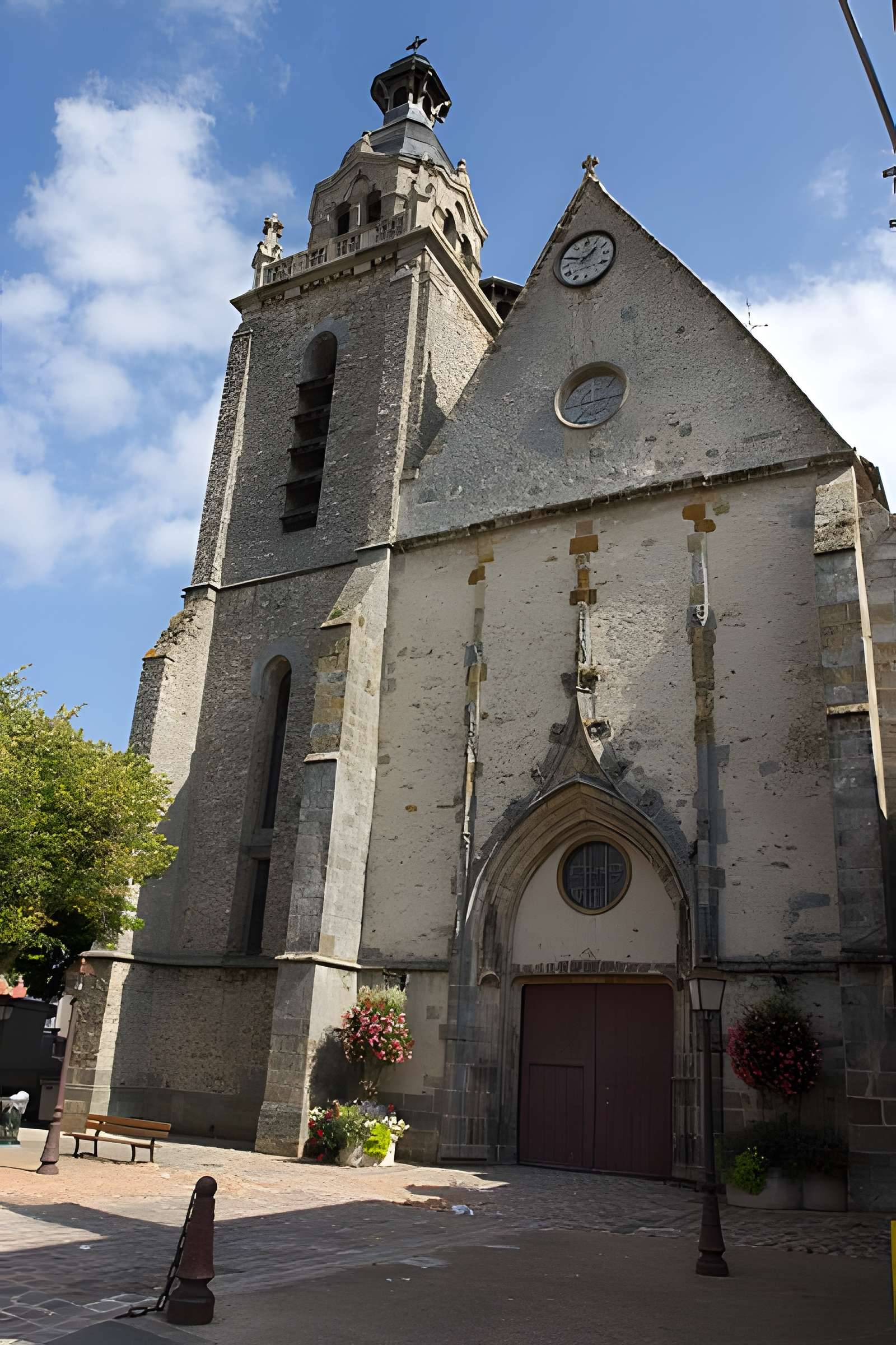 Église Saint-Pierre de Limours