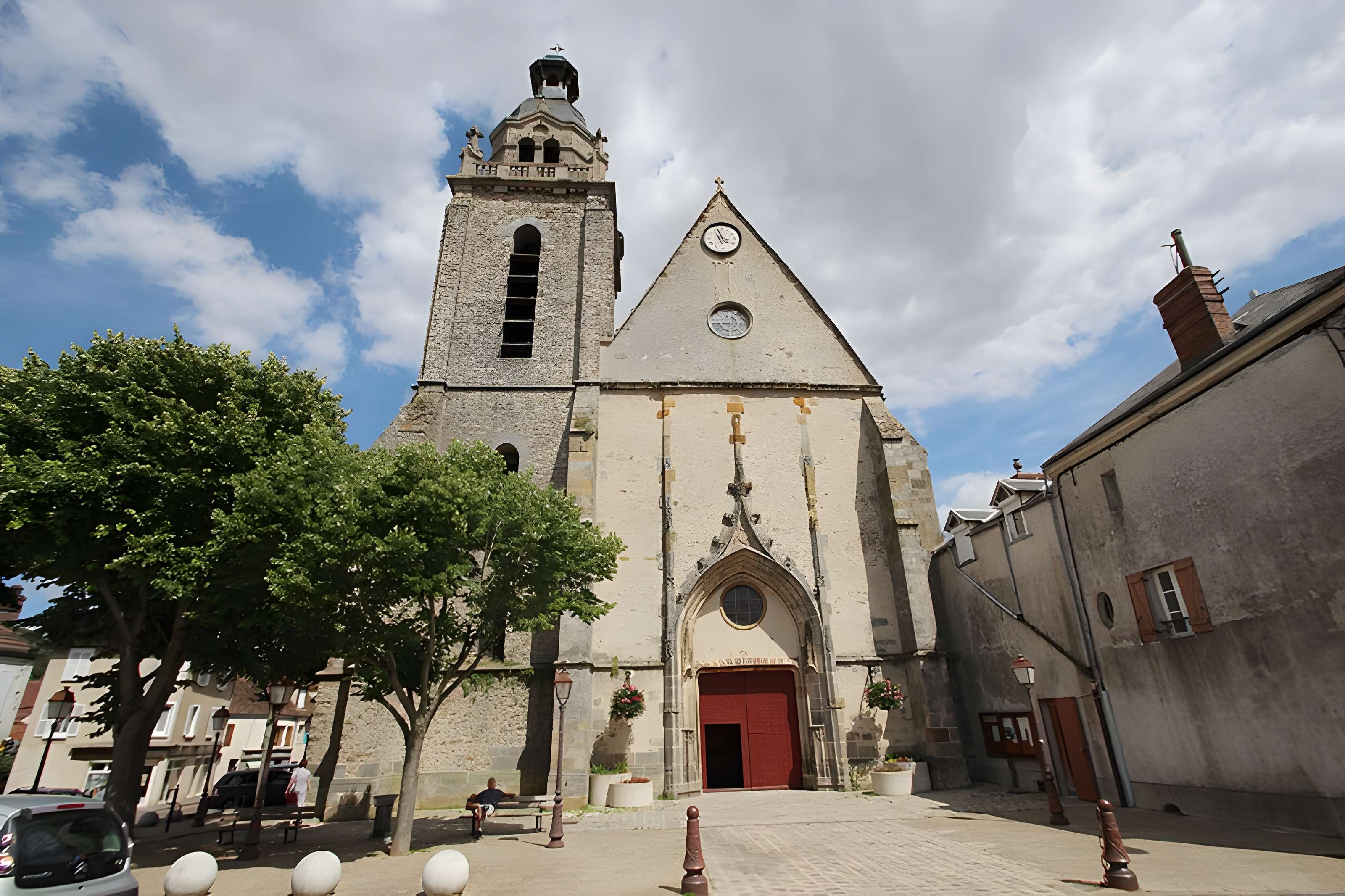 Église Saint-Pierre de Limours