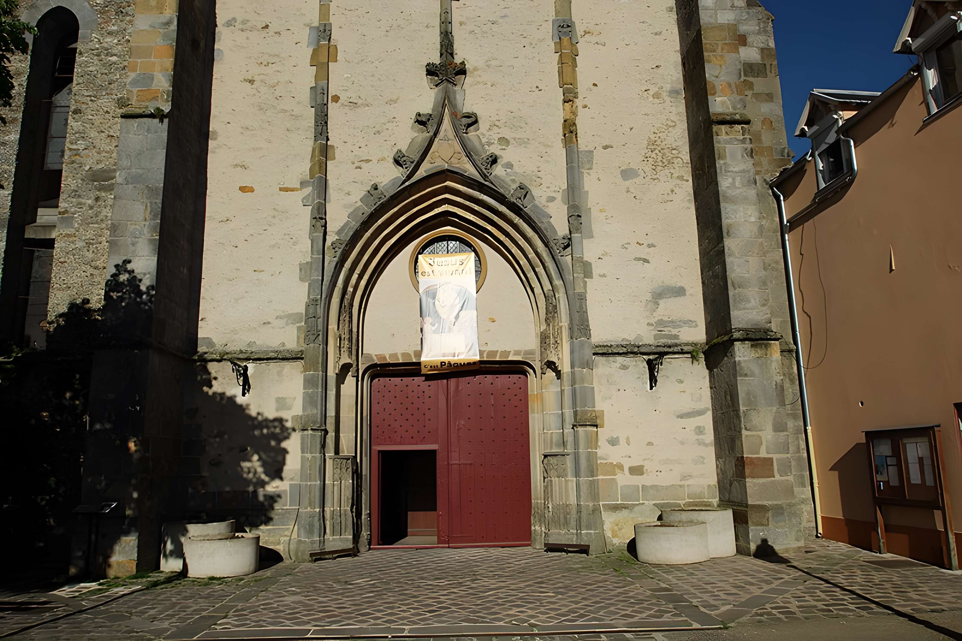 Église Saint-Pierre de Limours