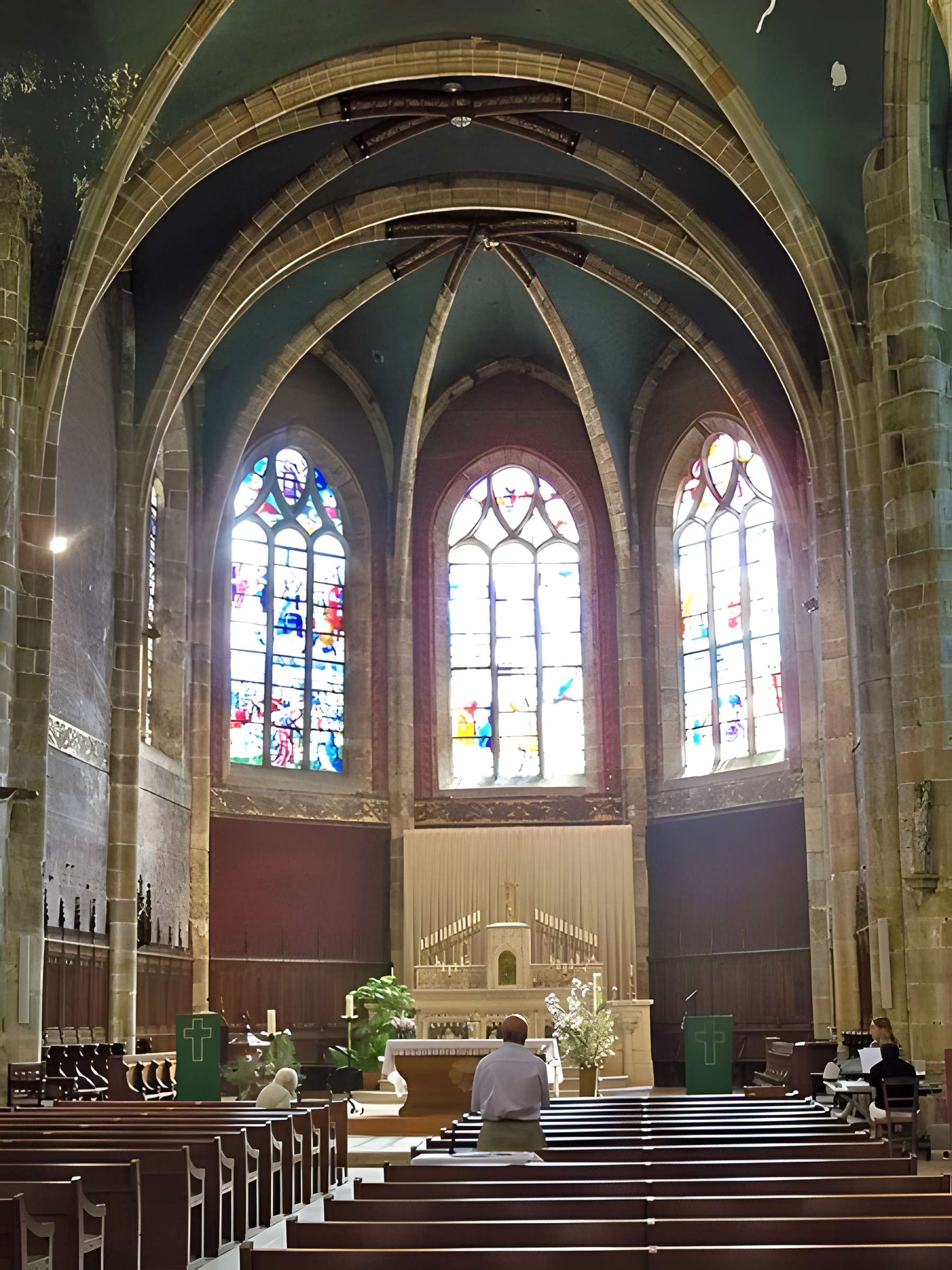 Église Saint-Pierre de Limours