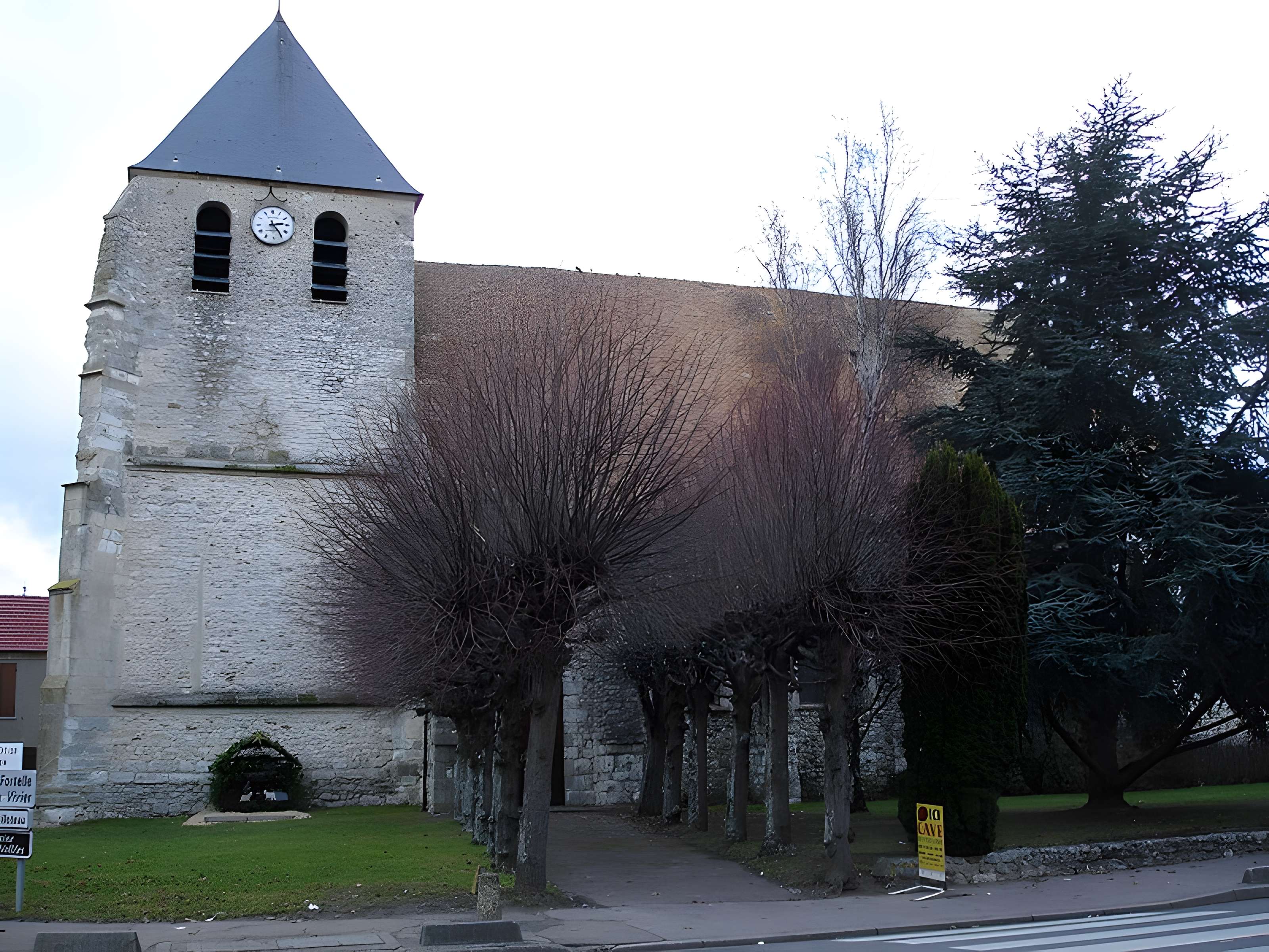 Église Saint-Pierre de Longnes