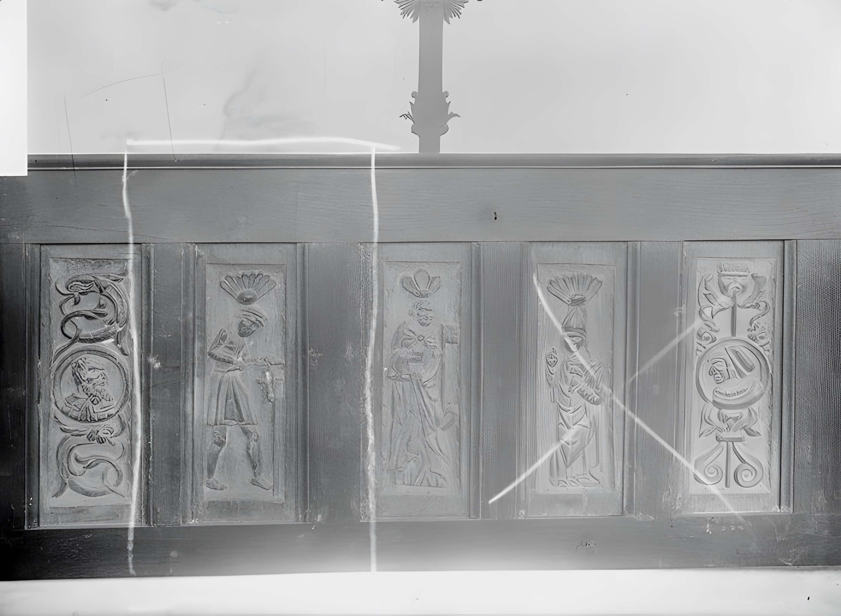 Église Saint-Pierre de Longnes