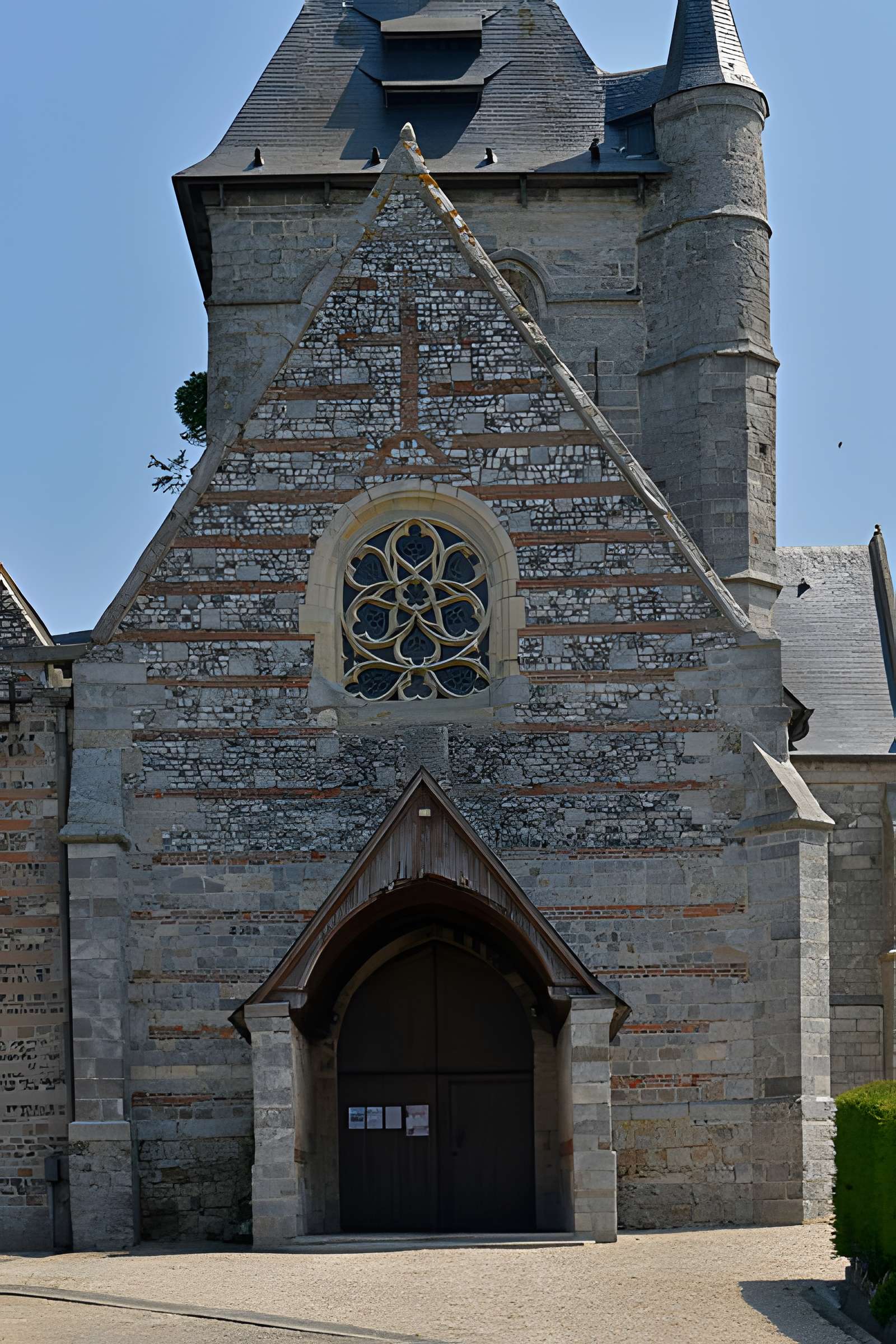 Église Saint-Pierre de Longueil