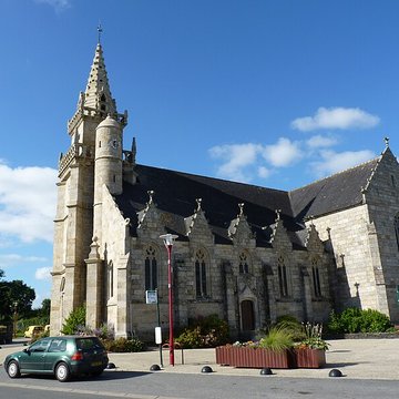 Église Saint-Pierre de Maël-Carhaix