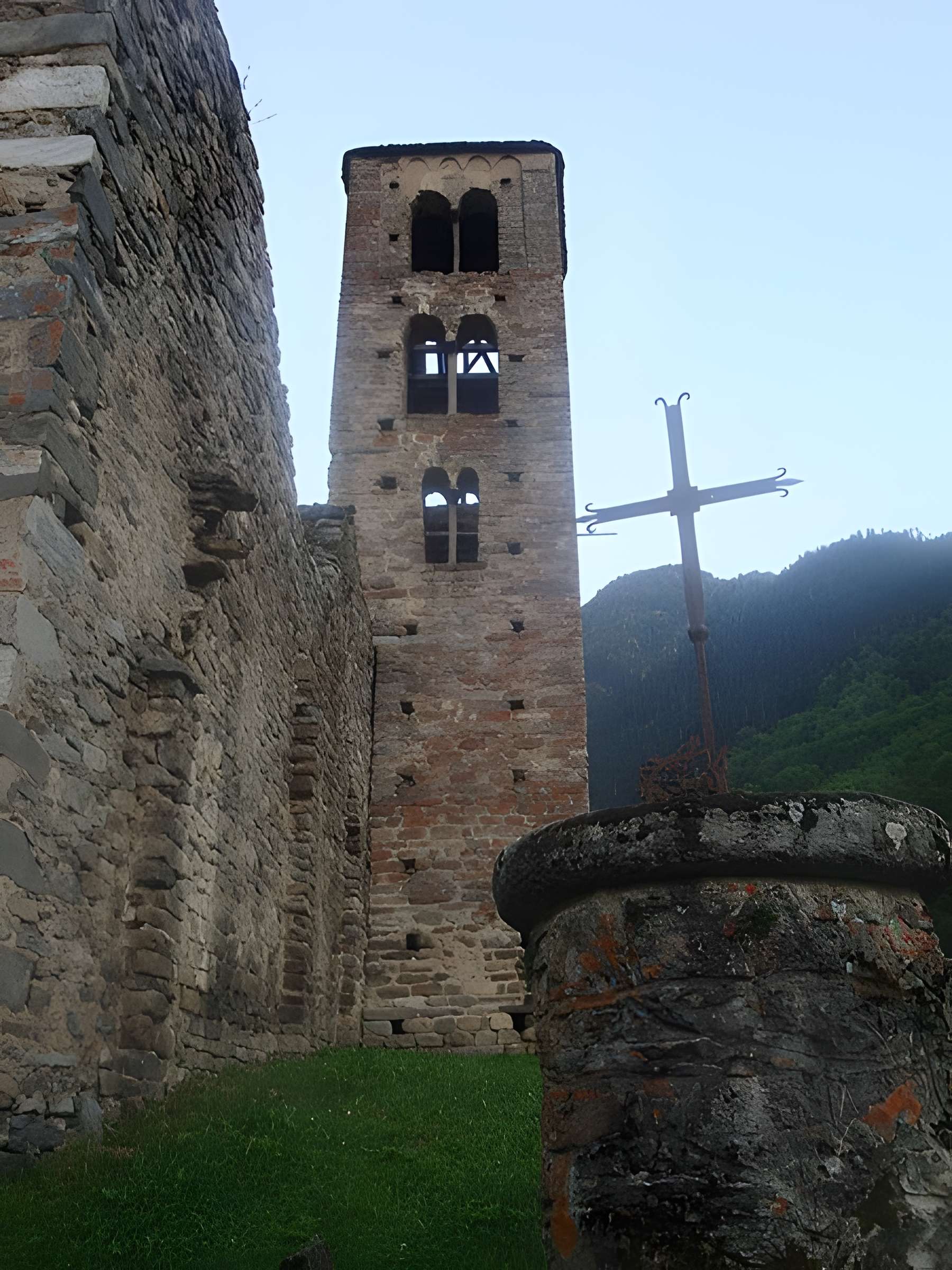 Église Saint-Pierre de Mérens-d'En-Haut