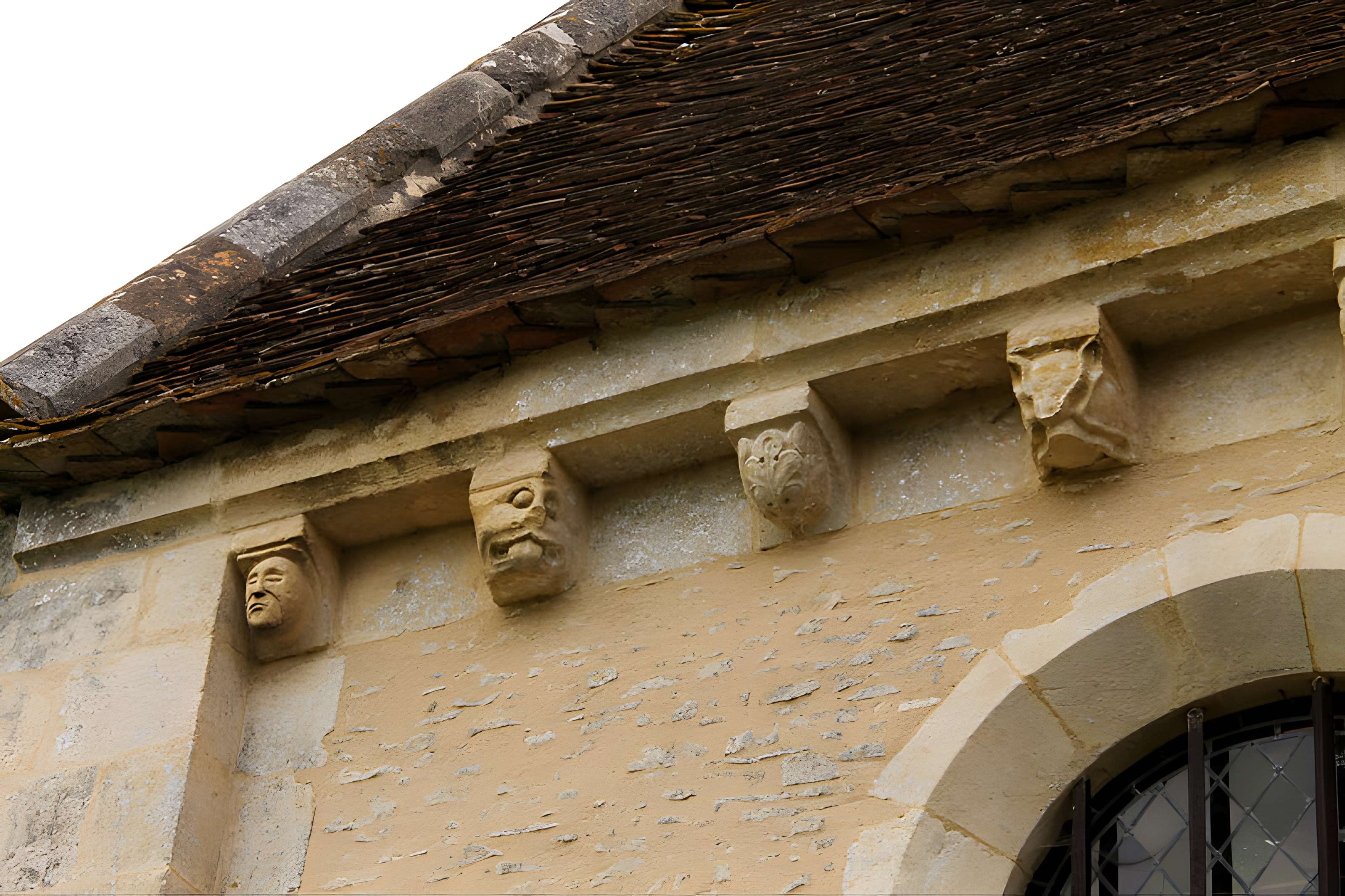 Eglise de Mirebel et son ancien cimetière