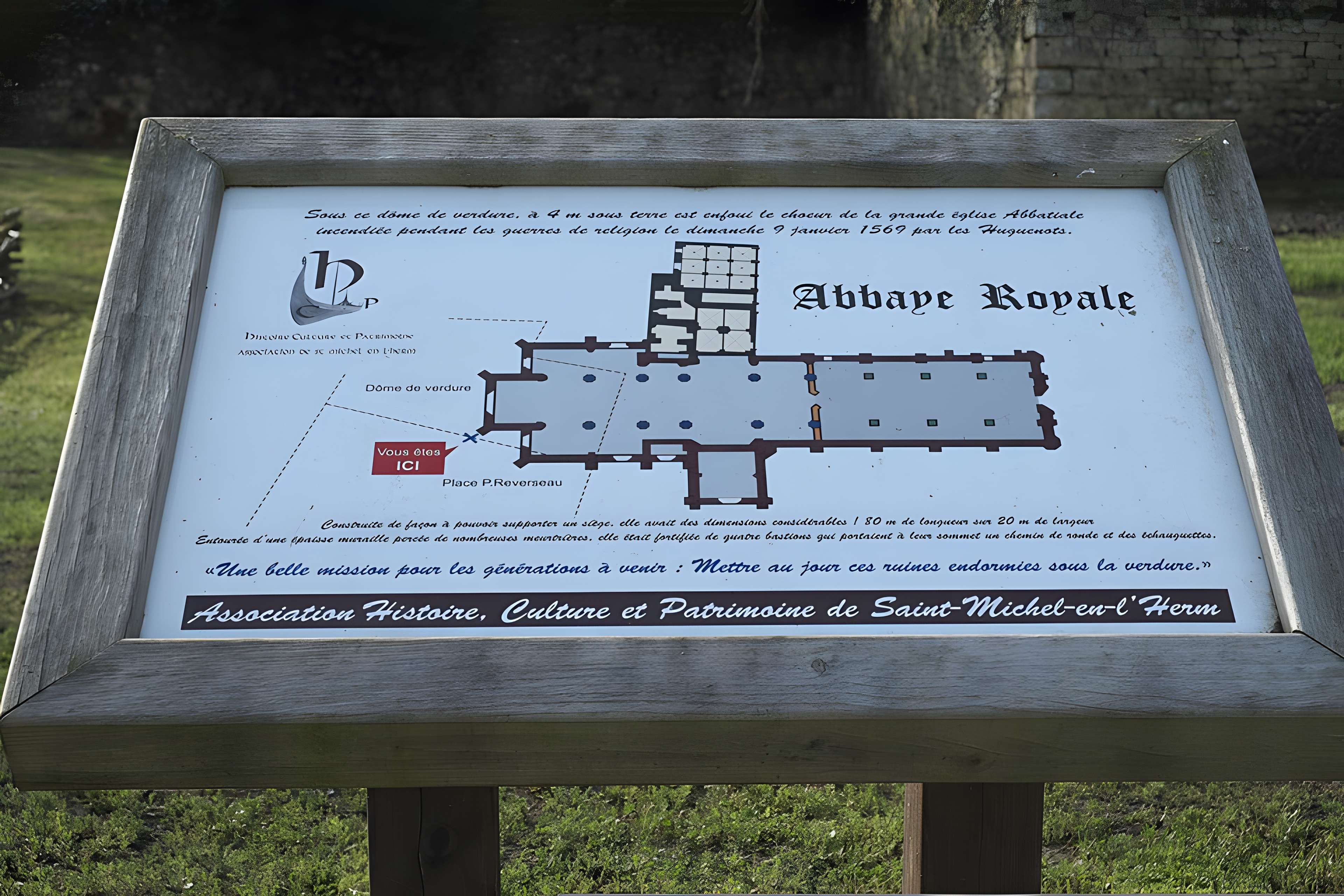 Abbaye Royale de Saint Michel en l'Herm