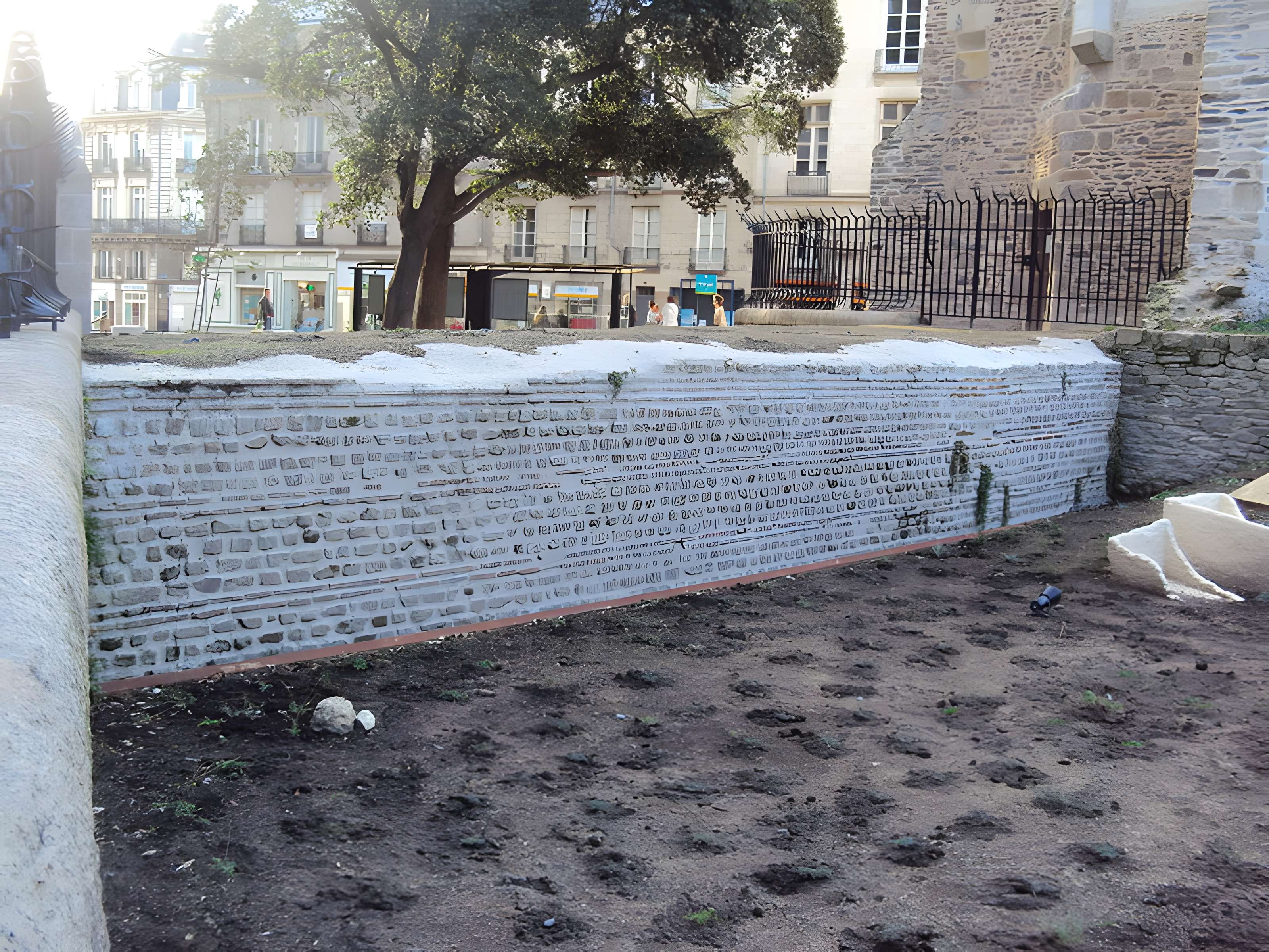 Enceinte gallo-romaine de Nantes