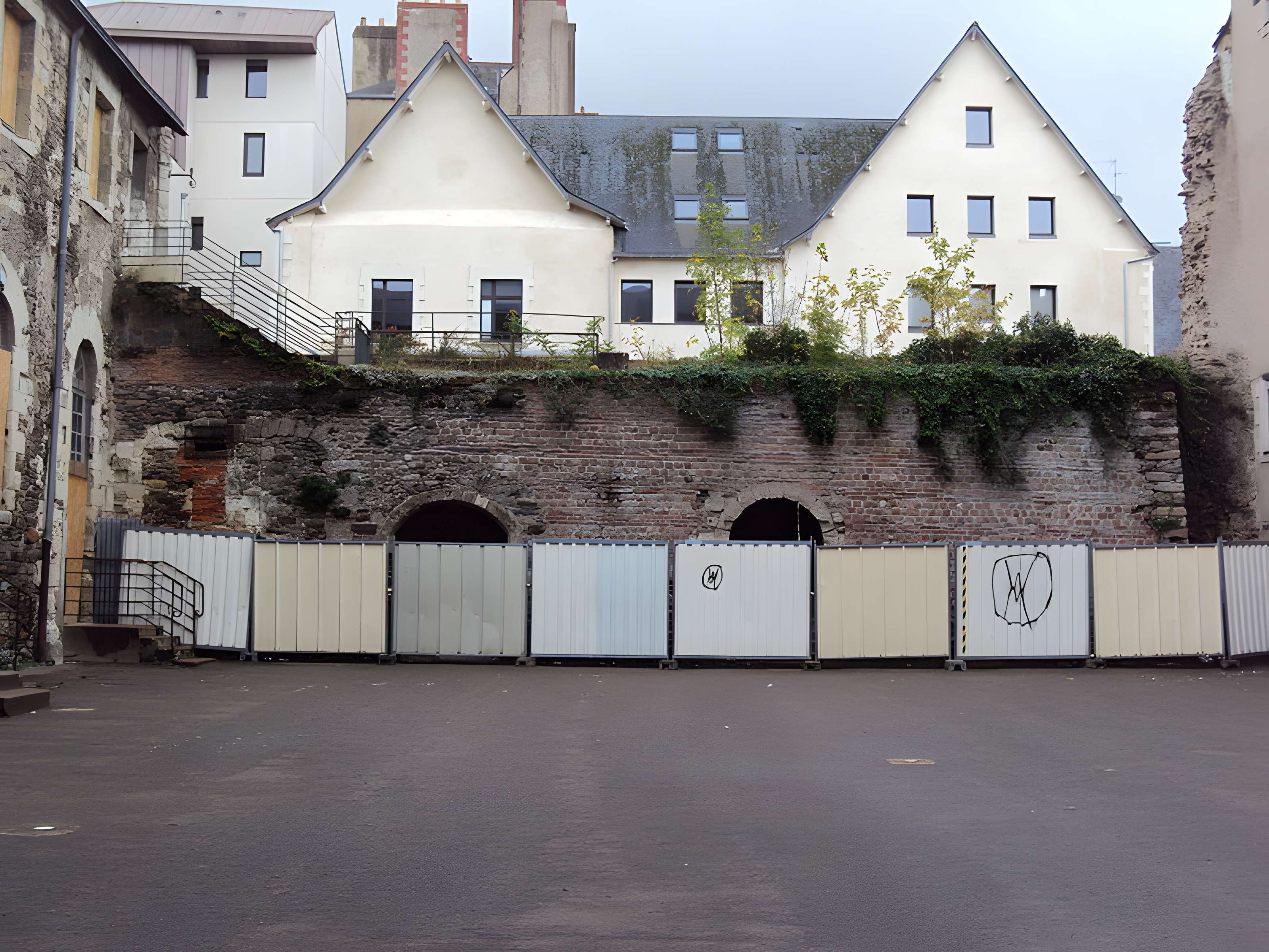 Enceinte gallo-romaine de Nantes