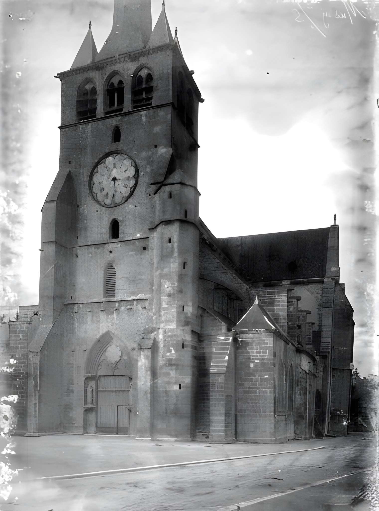 Église Saint-Pierre de Mussy-sur-Seine