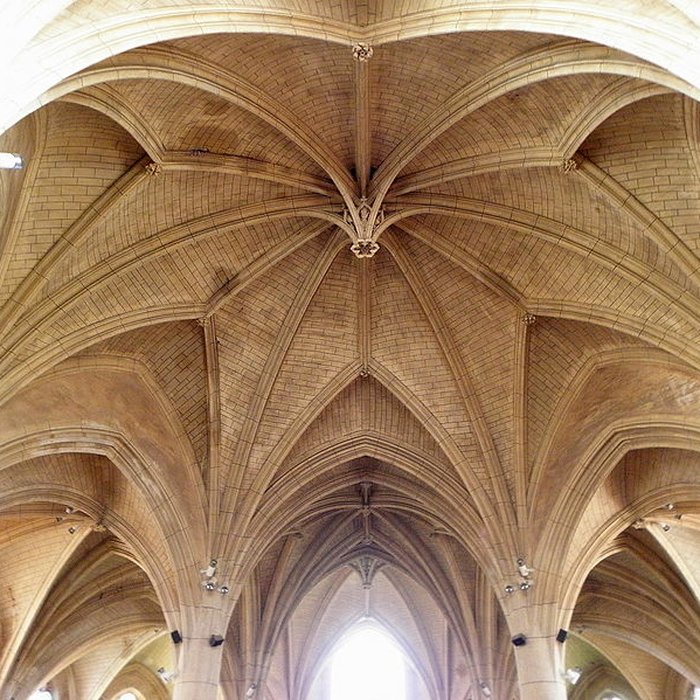Photo de Église Saint-Pierre de Noyal-sur-Vilaine