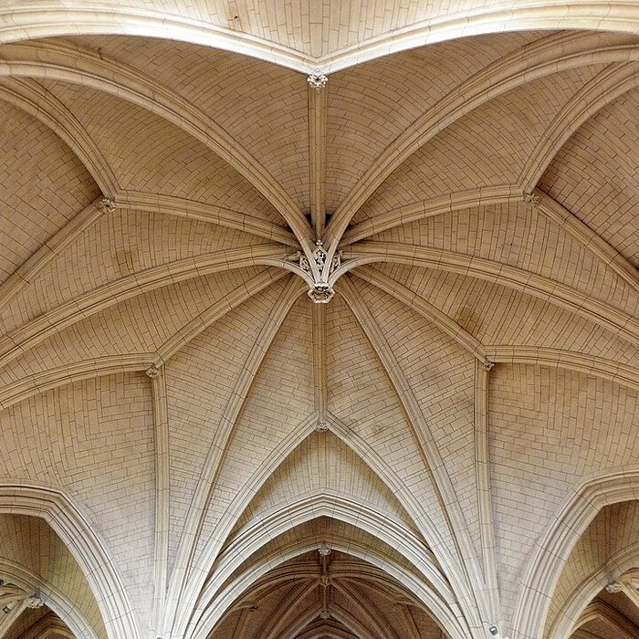 Photo de Église Saint-Pierre de Noyal-sur-Vilaine