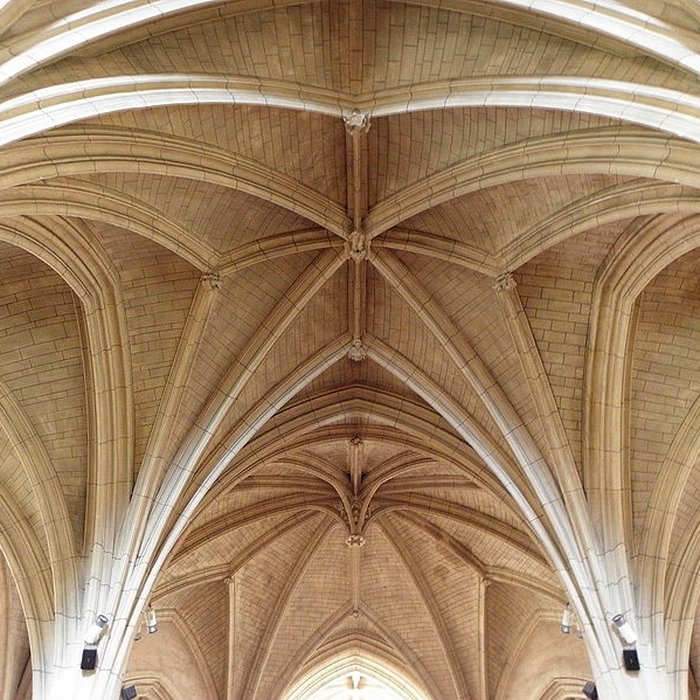Photo de Église Saint-Pierre de Noyal-sur-Vilaine