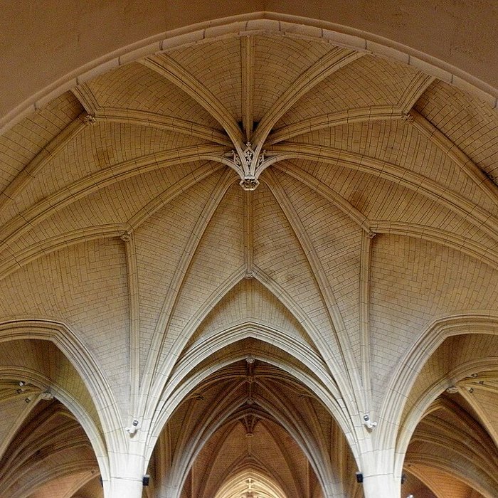 Photo de Église Saint-Pierre de Noyal-sur-Vilaine