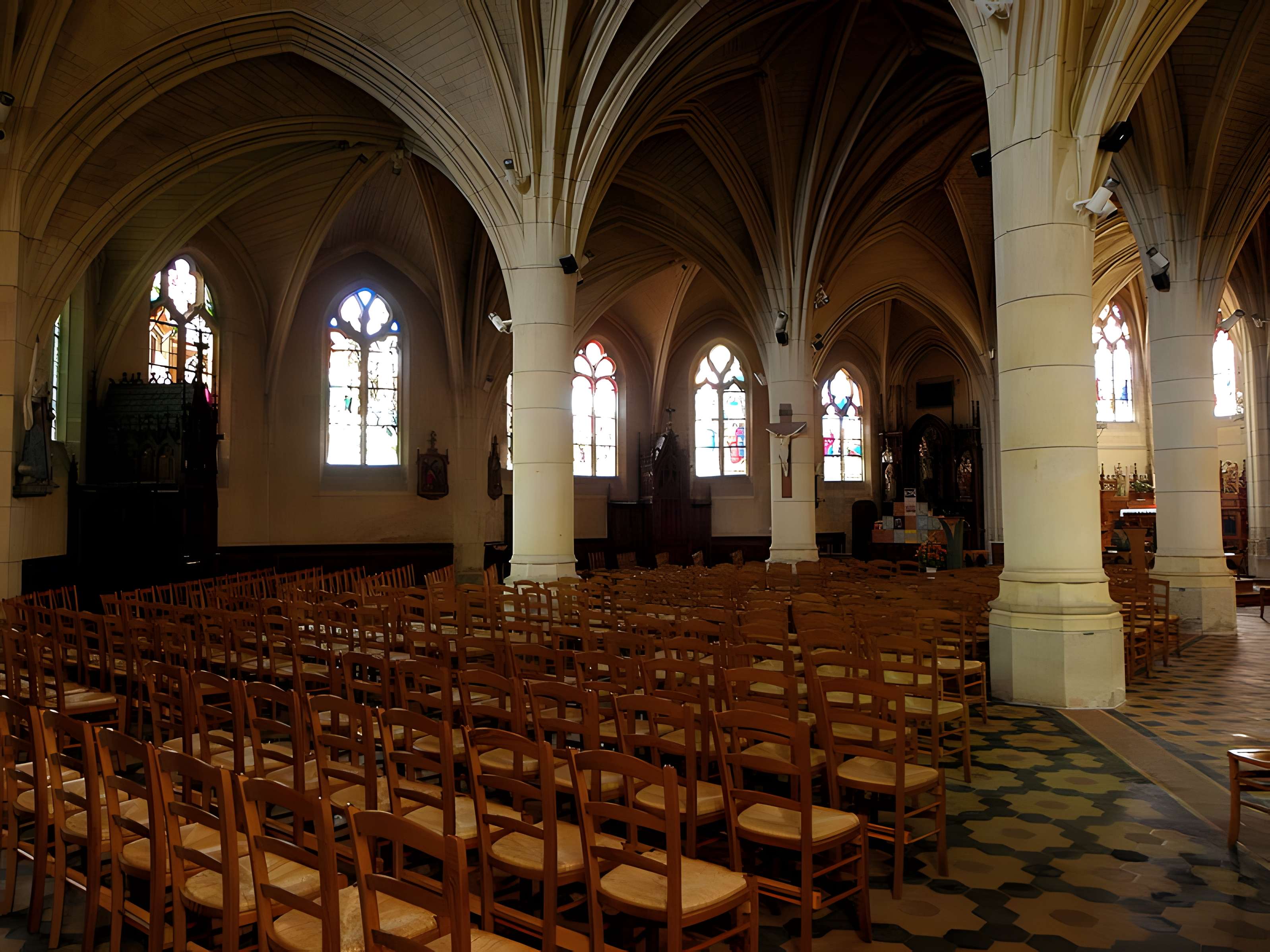 Église Saint-Pierre de Noyal-sur-Vilaine