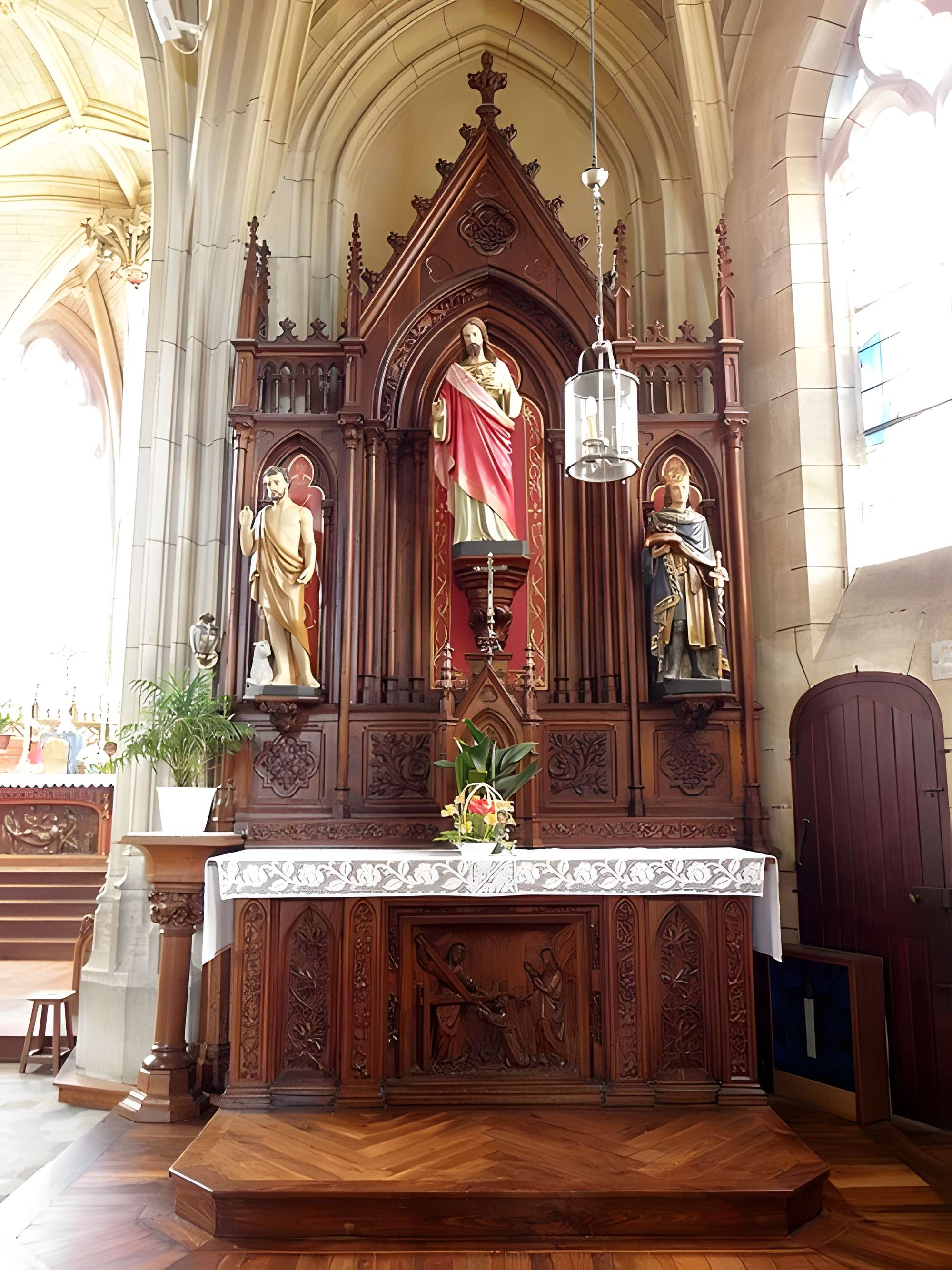 Église Saint-Pierre de Noyal-sur-Vilaine