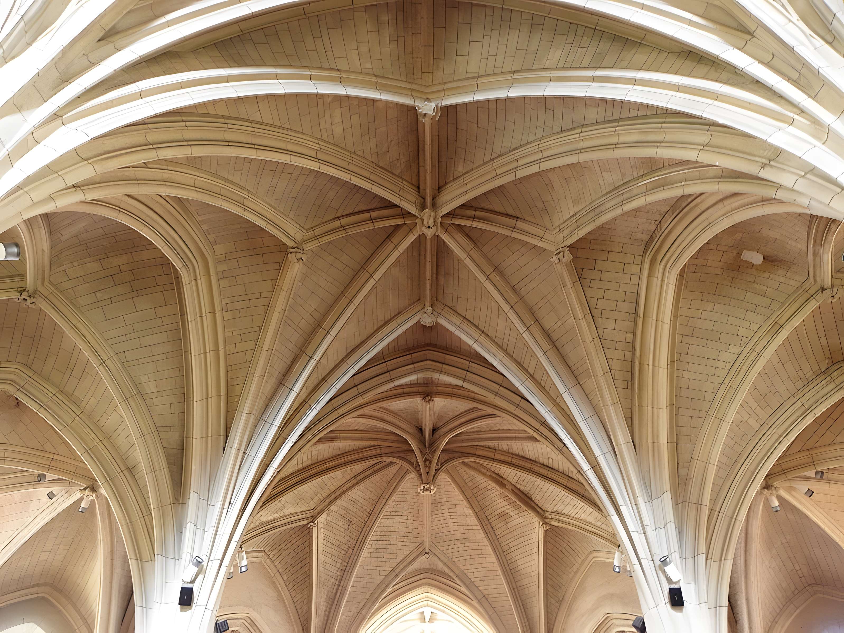 Église Saint-Pierre de Noyal-sur-Vilaine