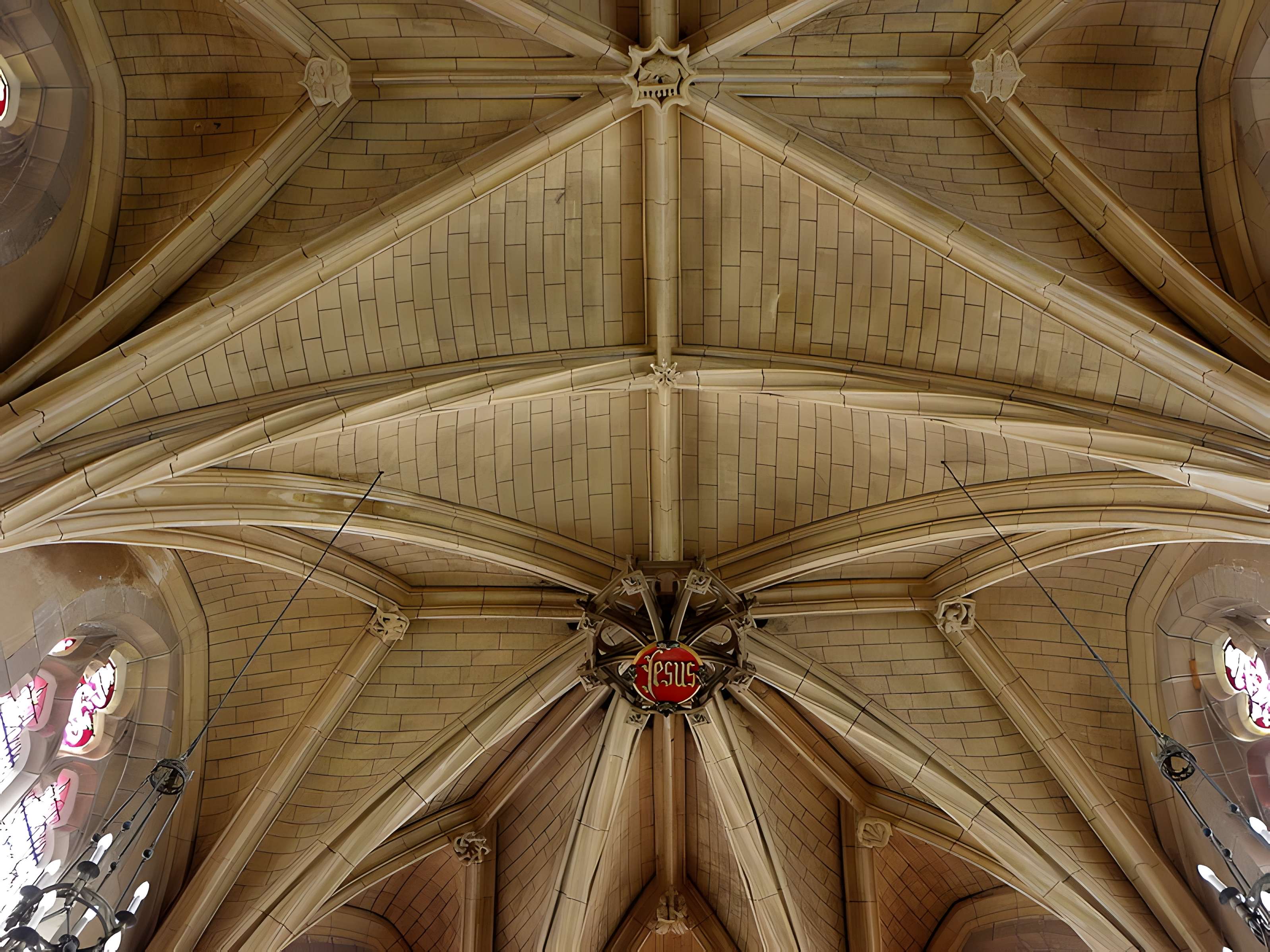 Église Saint-Pierre de Noyal-sur-Vilaine