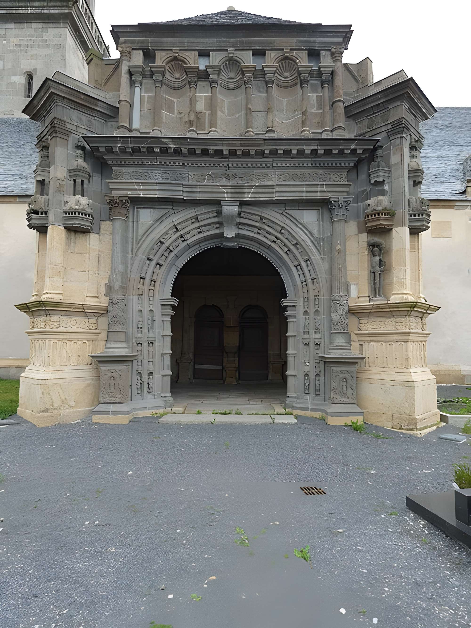 Église Saint-Pierre de Ploudiry