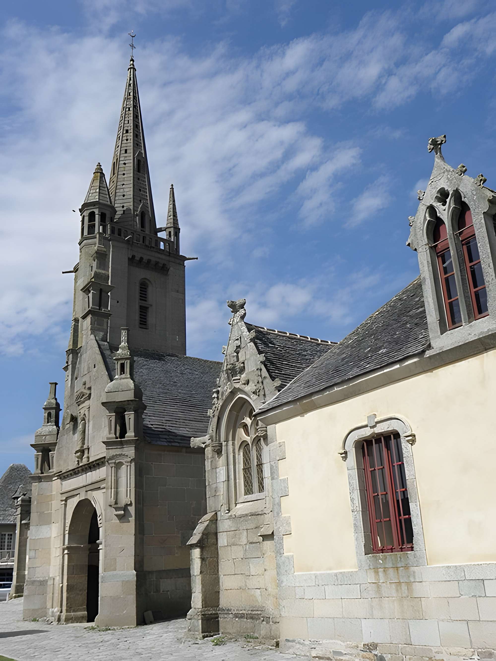 Église Saint-Pierre de Plougasnou