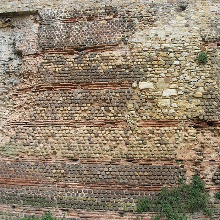Photo de Enceinte gallo-romaine restes