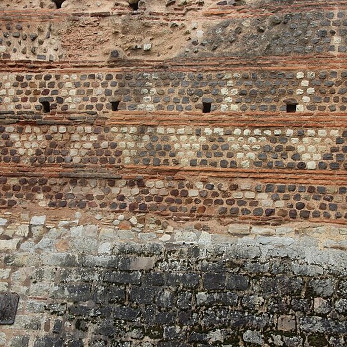 Photo de Enceinte gallo-romaine restes