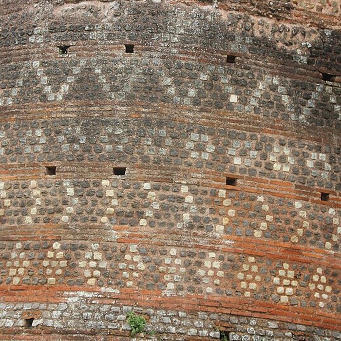 Photo de Enceinte gallo-romaine restes