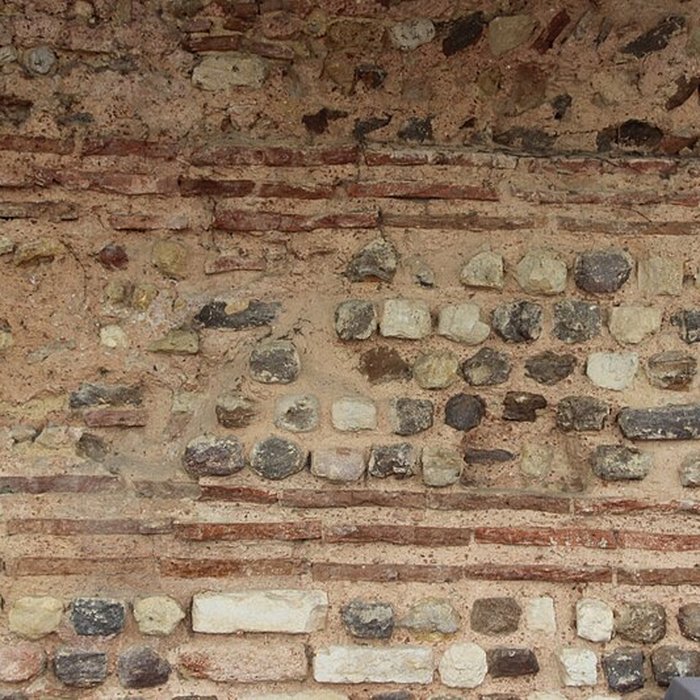 Photo de Enceinte gallo-romaine restes