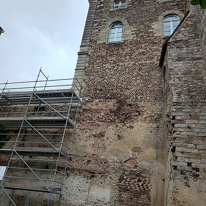 Photo de Enceinte gallo-romaine restes