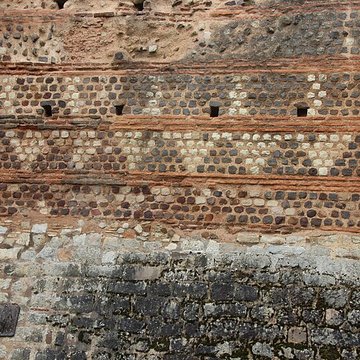 Enceinte gallo-romaine restes