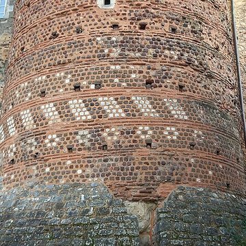 Enceinte gallo-romaine restes