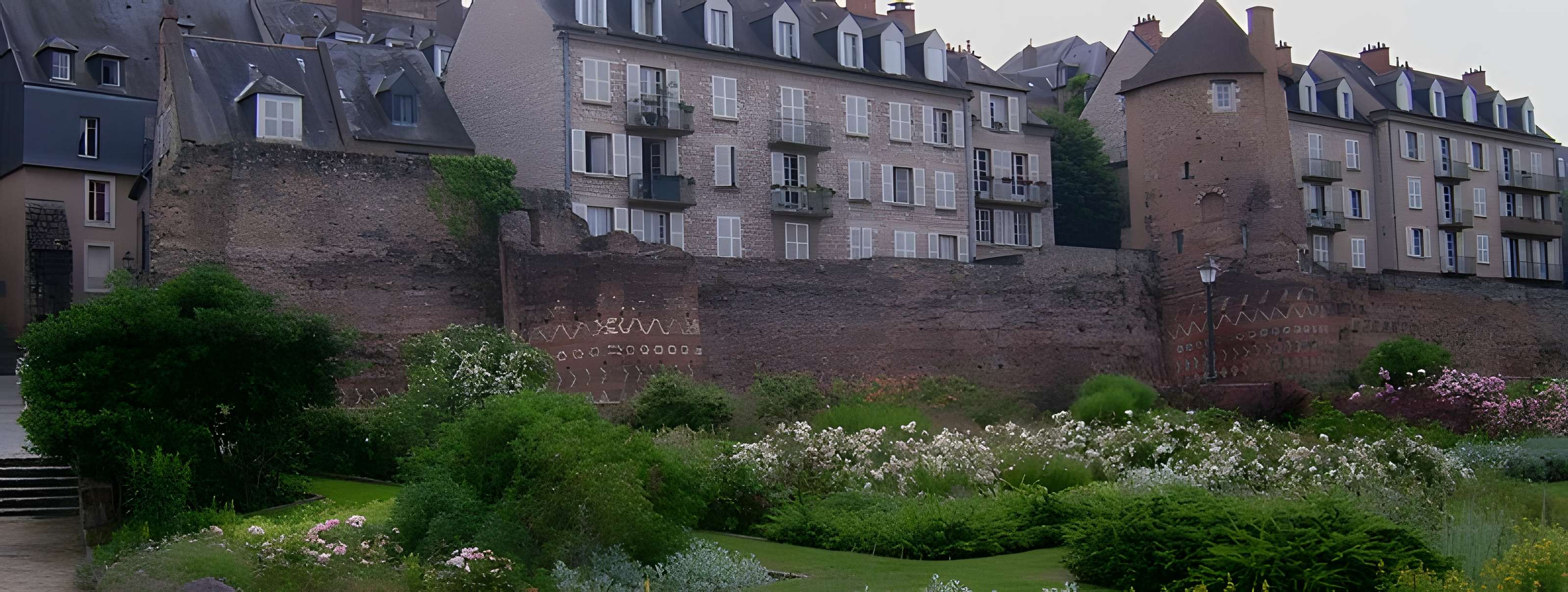 Enceinte gallo-romaine (restes)