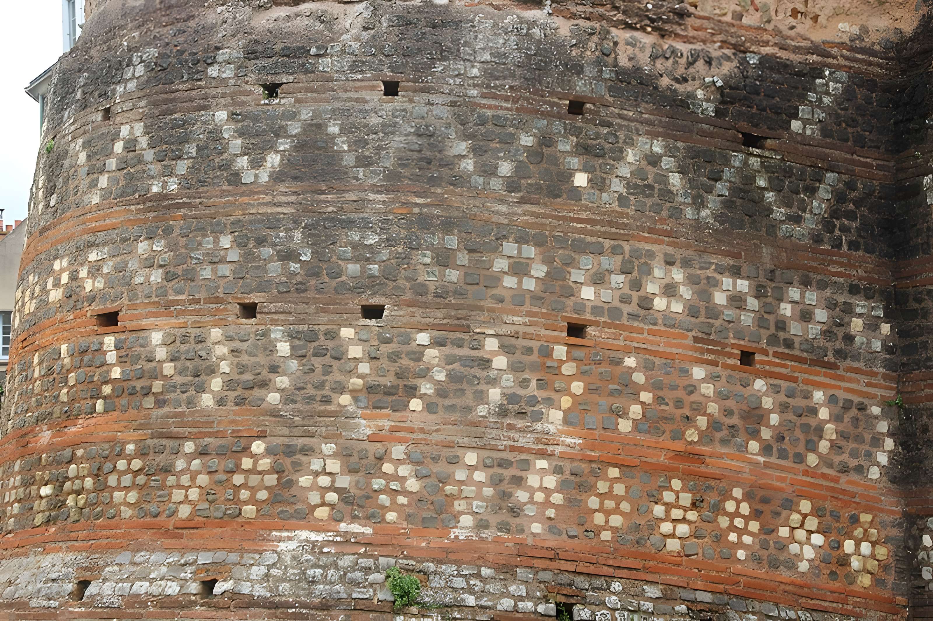Enceinte gallo-romaine (restes)