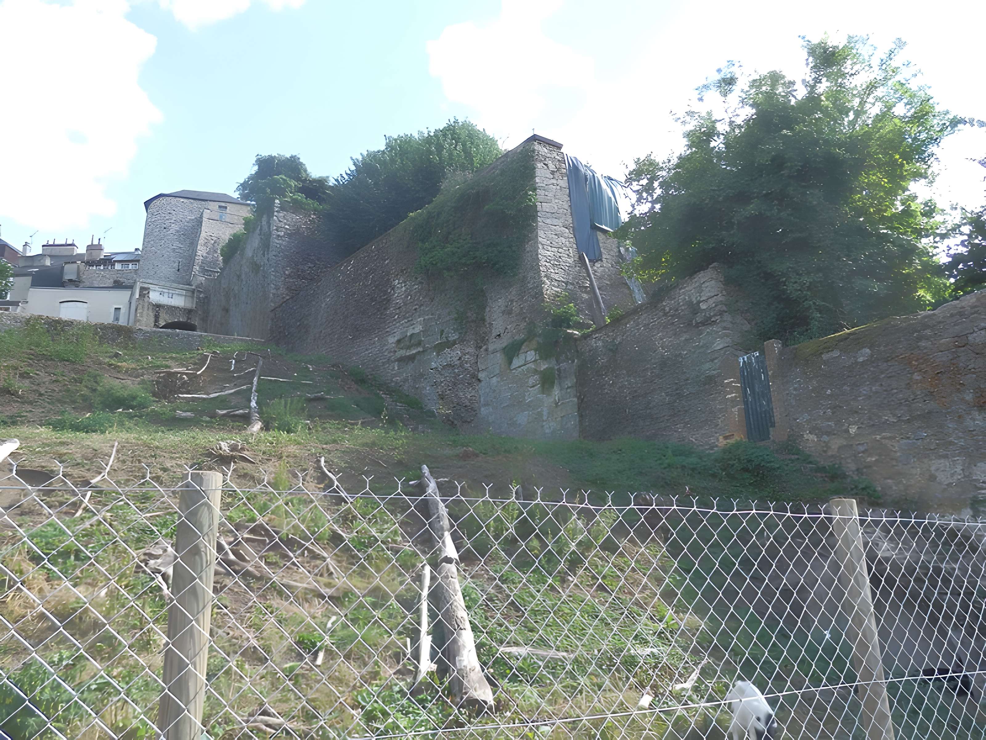 Enceinte gallo-romaine (restes)