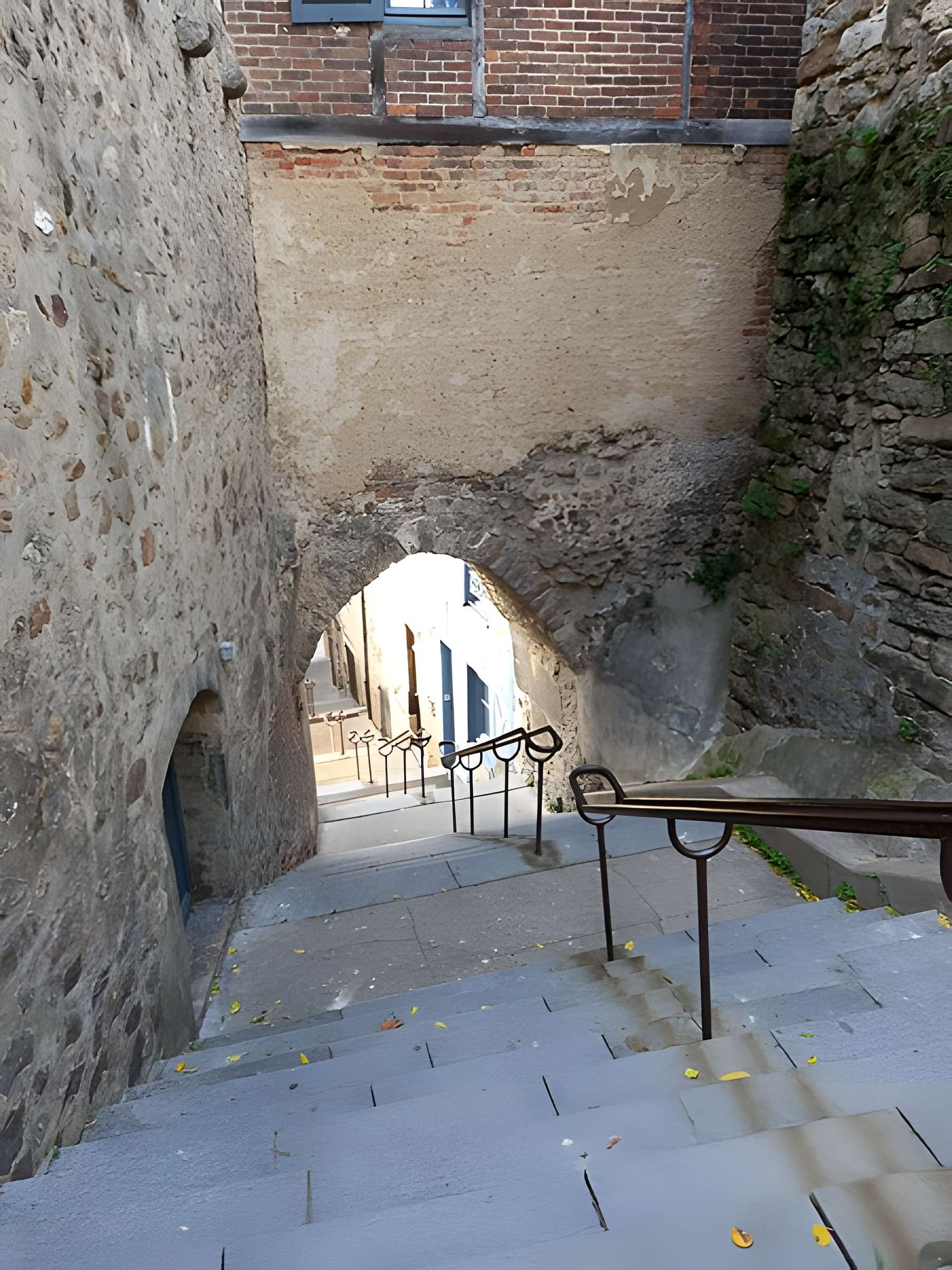 Enceinte gallo-romaine (restes)