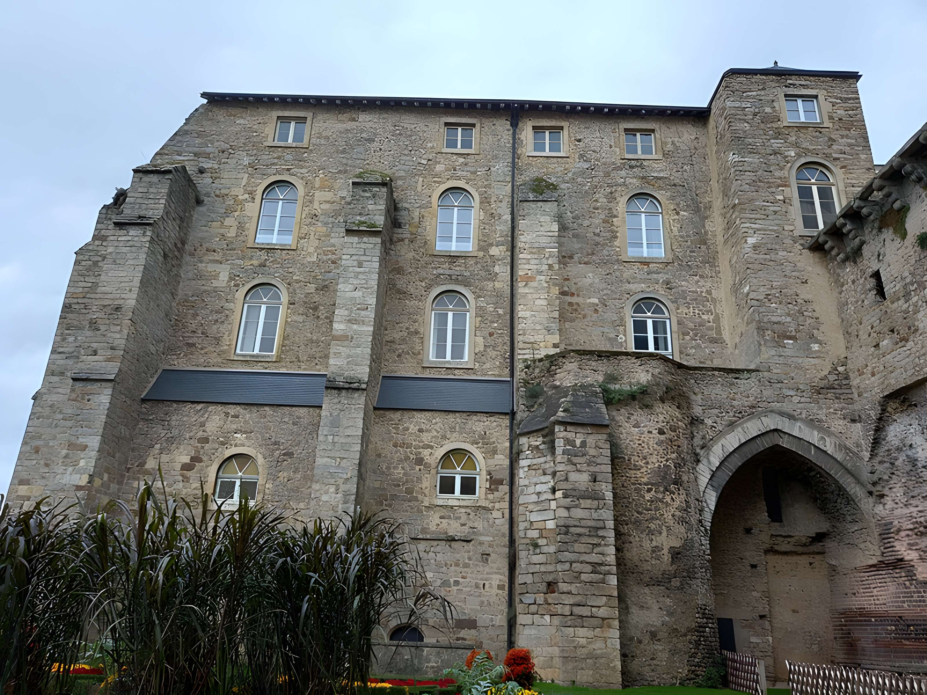 Enceinte gallo-romaine (restes)