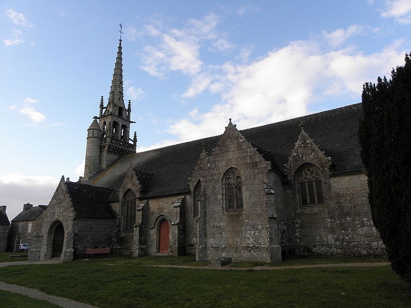 Photo de Église Saint-Pierre de Plounévez-Moëdec