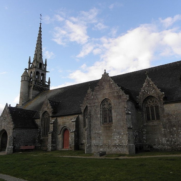 Photo de Église Saint-Pierre de Plounévez-Moëdec