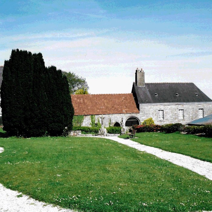 Photo de Église Saint-Pierre de Plounévez-Moëdec