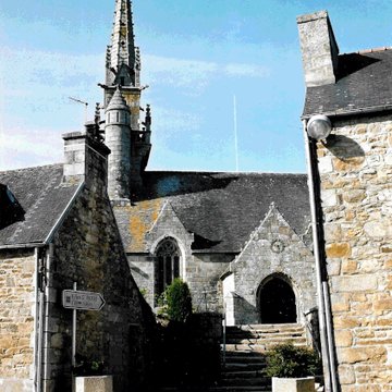 Église Saint-Pierre de Plounévez-Moëdec