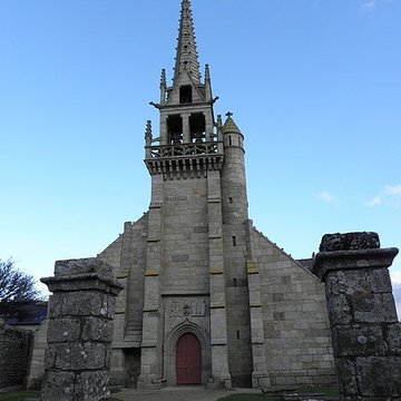 Église Saint-Pierre de Plounévez-Moëdec
