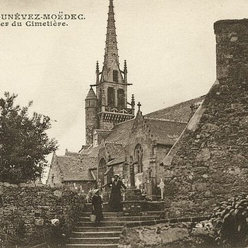 Église Saint-Pierre de Plounévez-Moëdec