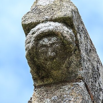 Église Saint-Pierre de Plounévez-Moëdec