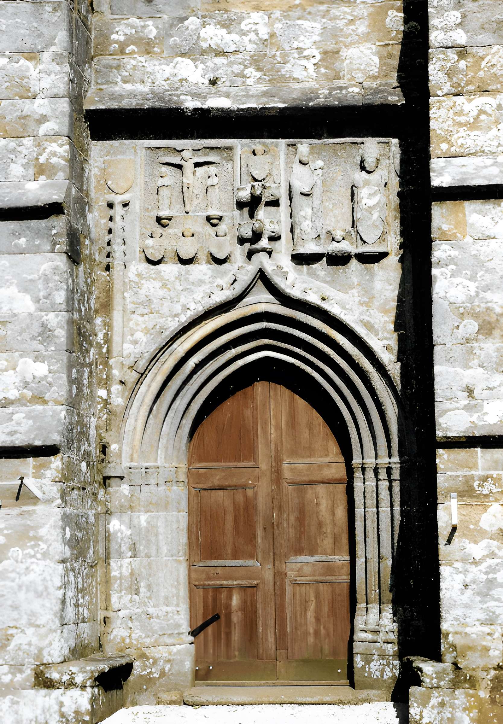 Église Saint-Pierre de Plounévez-Moëdec