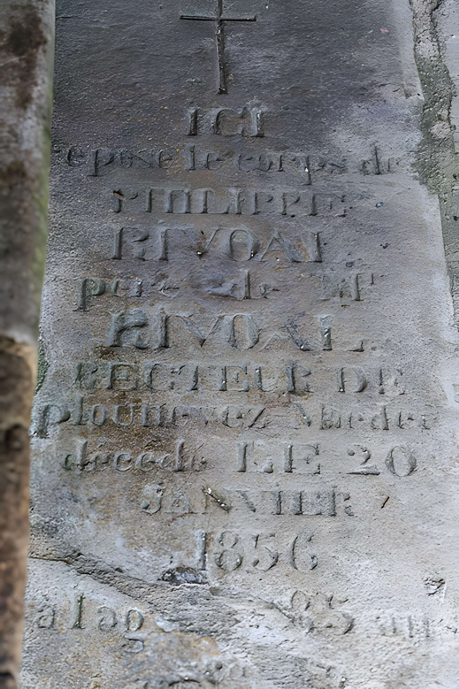 Église Saint-Pierre de Plounévez-Moëdec