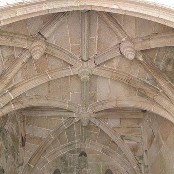 Église Saint-Pierre de Pluzunet