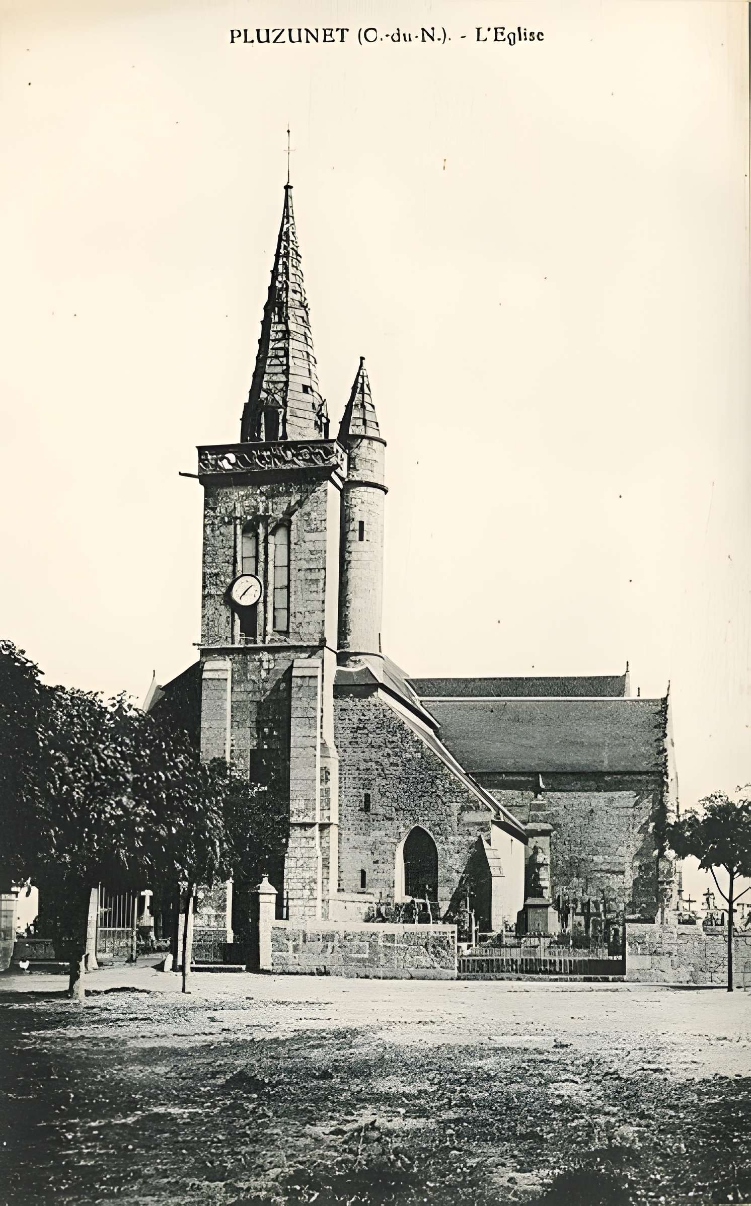 Église Saint-Pierre de Pluzunet