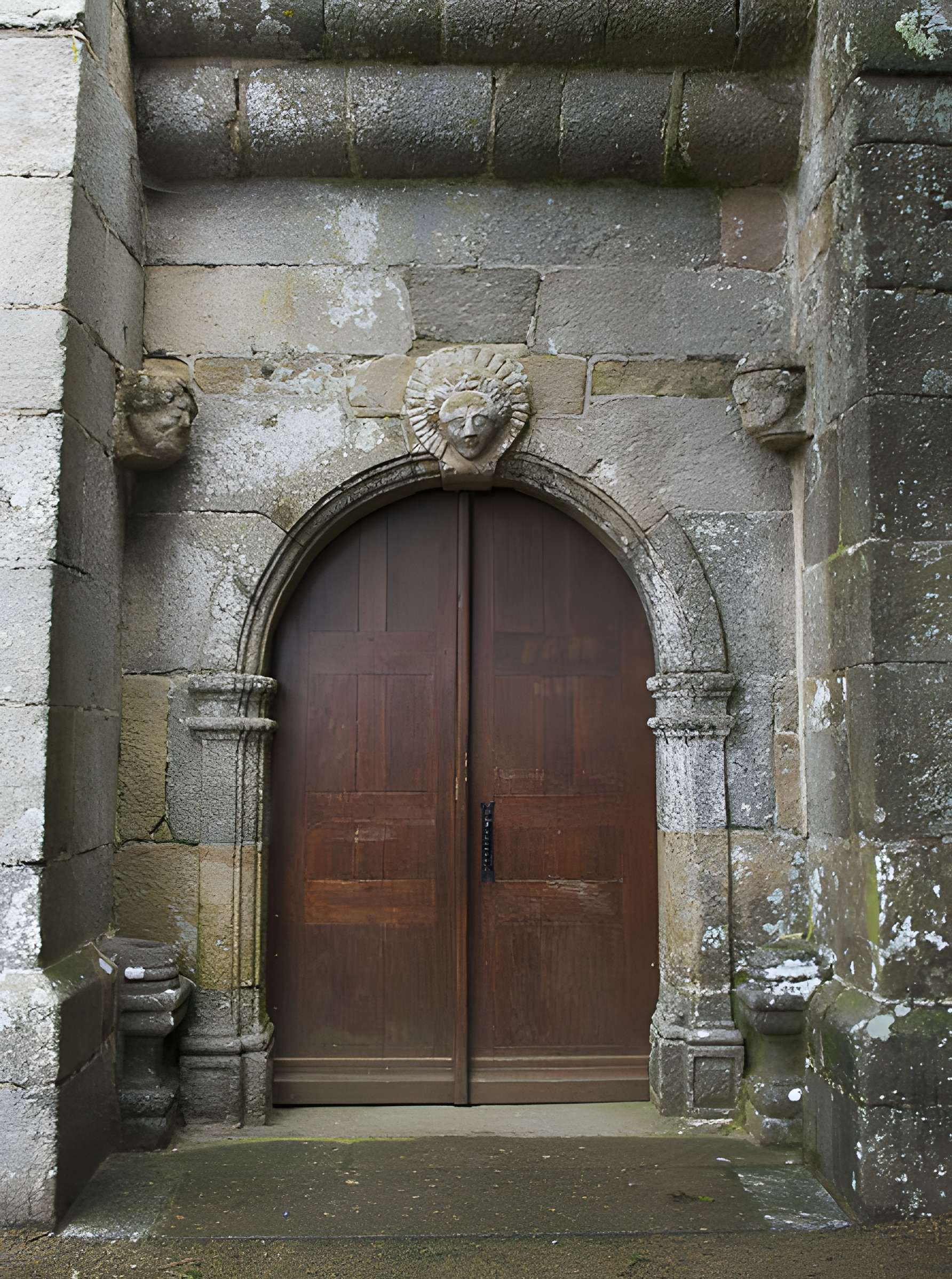 Église Saint-Pierre de Prat