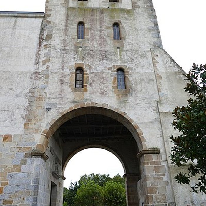 Photo de Église Saint-Pierre de Saint-Pée-sur-Nivelle