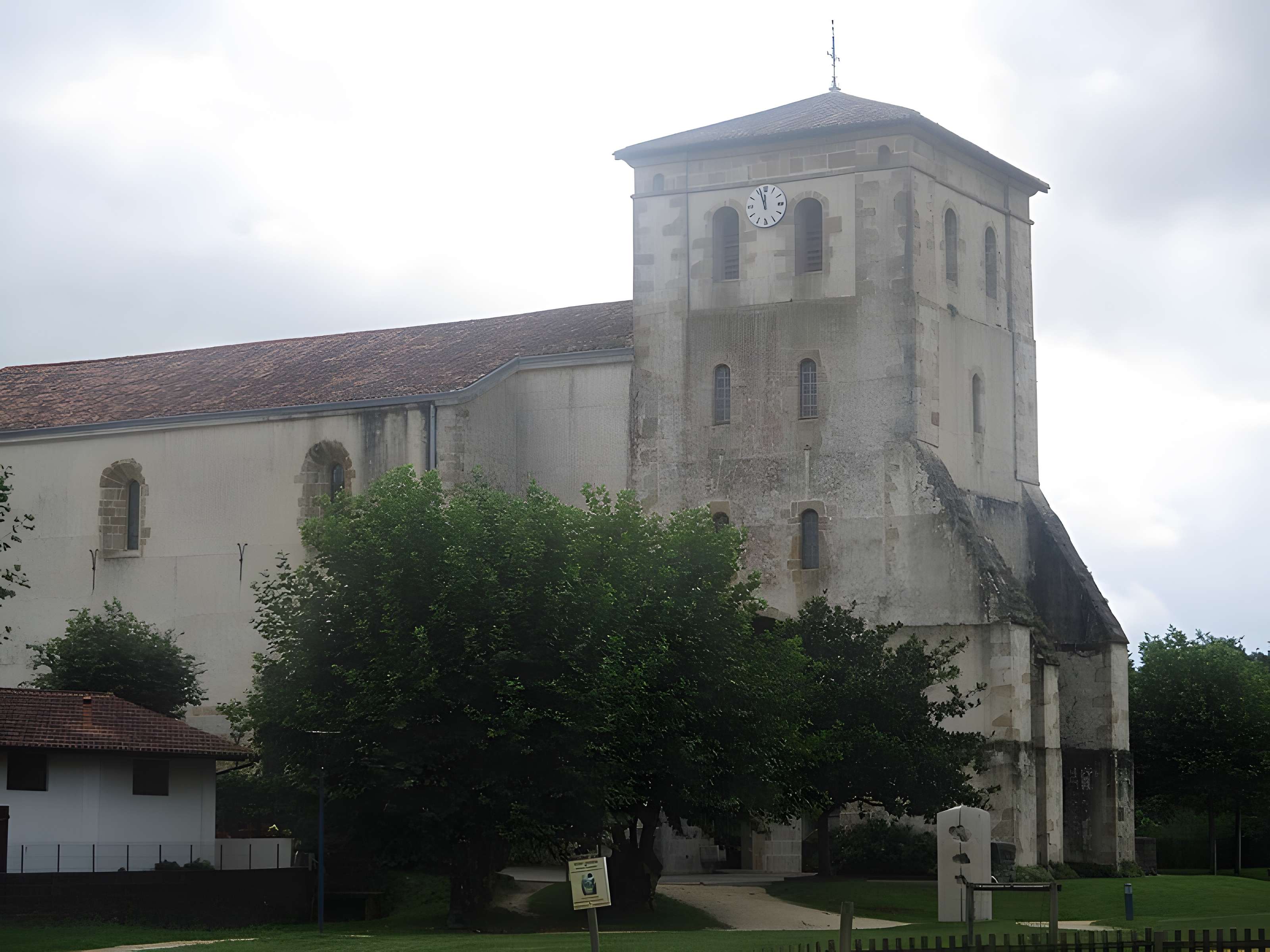 Église Saint-Pierre de Saint-Pée-sur-Nivelle